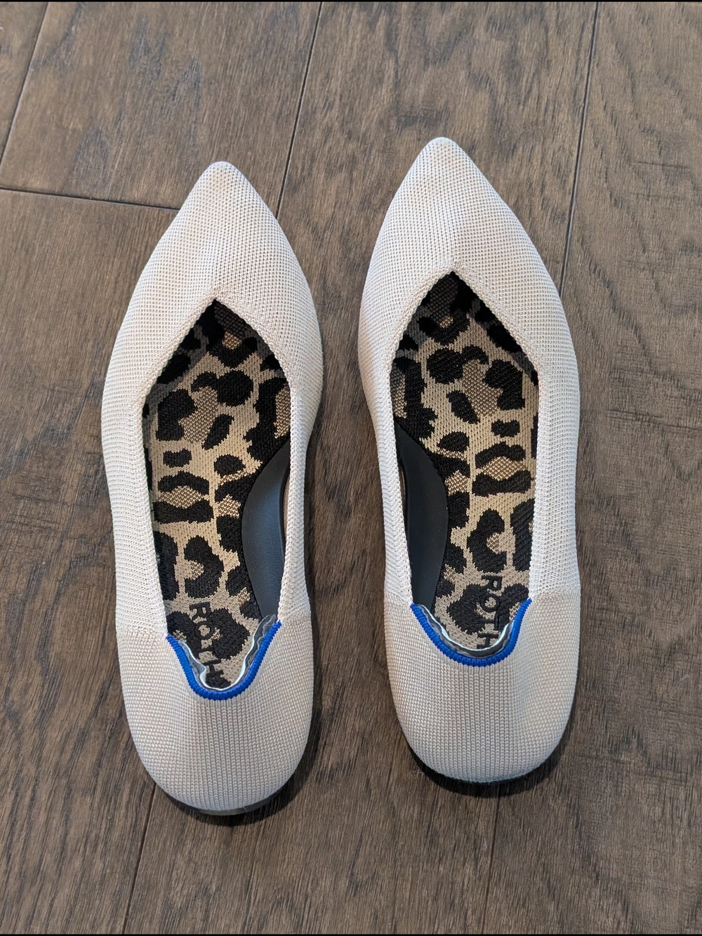 Rothys Point II Ecru Size 9